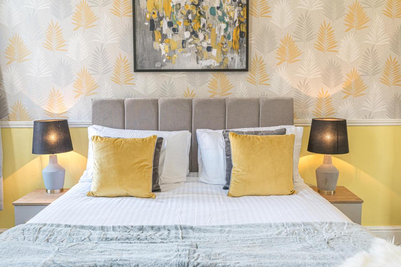 Stylish Luxury Large 4Br Kingbed Apartment Barrow-in-Furness Exterior foto