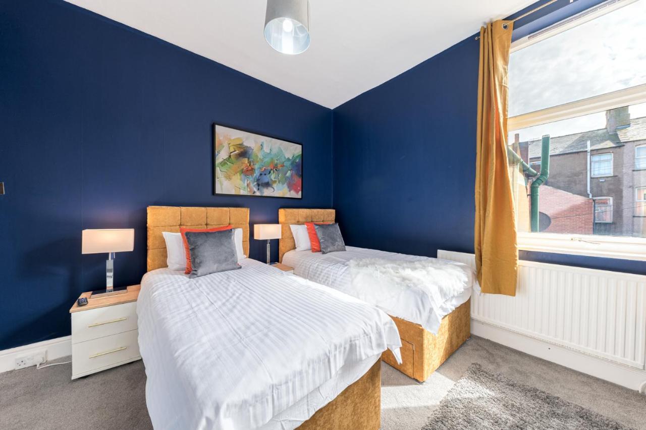Stylish Luxury Large 4Br Kingbed Apartment Barrow-in-Furness Exterior foto