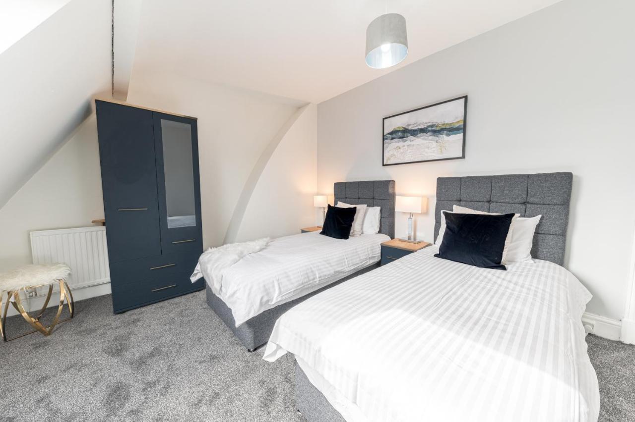 Stylish Luxury Large 4Br Kingbed Apartment Barrow-in-Furness Exterior foto